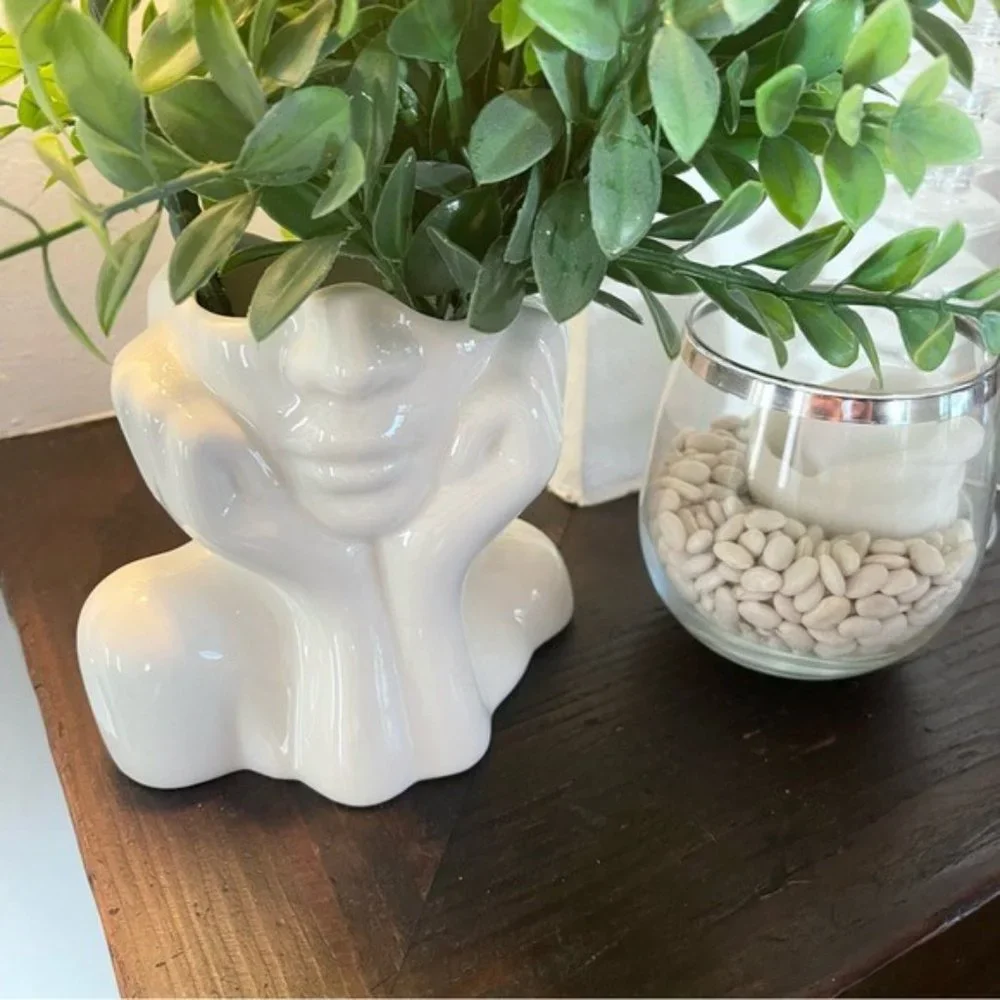 New Anthropologie Boho White Ceramic Female Face Abstract Flower Vase - SMALL